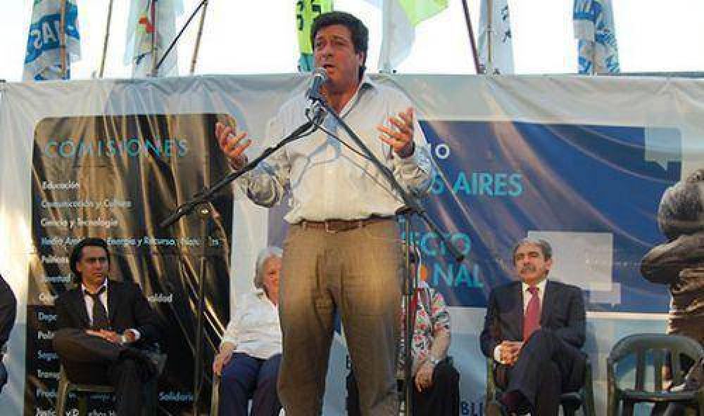Esteban Echeverr�a: Mariotto conducir� el plenario