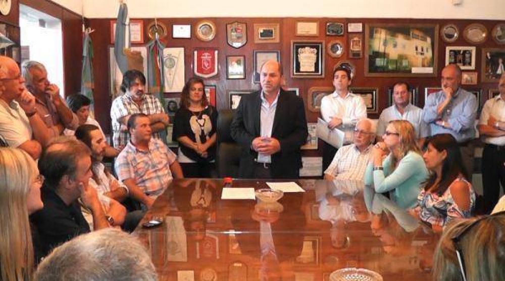 Ensenada: Asunci�n de nuevas autoridades Municipales