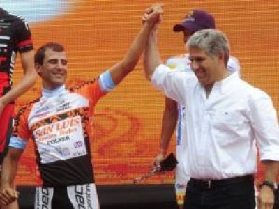 El San Luis Somos Todos y D�az en el podio de Am�rica