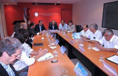 Primera sesi�n anual de la Mesa Tripartita para el Trabajo Decente