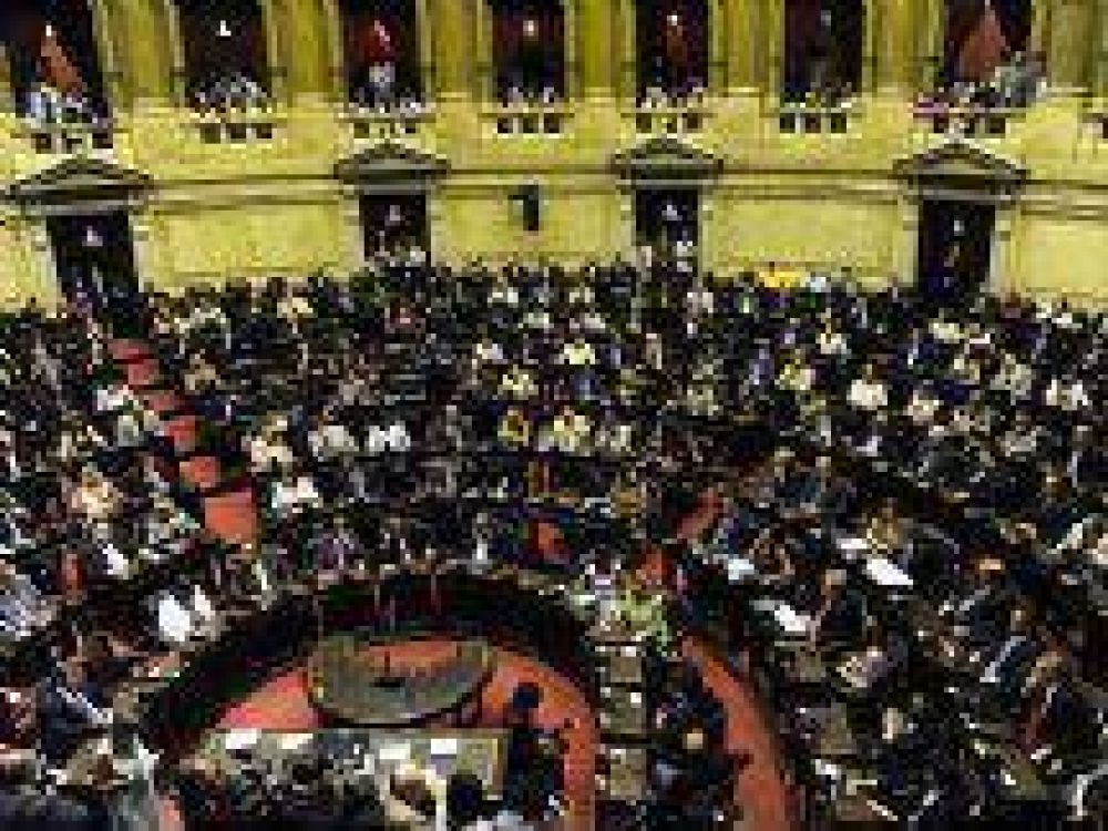 Memor�ndum con Ir�n: Tensi�n, acusaciones e insultos en el Congreso