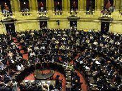 Memor�ndum con Ir�n: Tensi�n, acusaciones e insultos en el Congreso