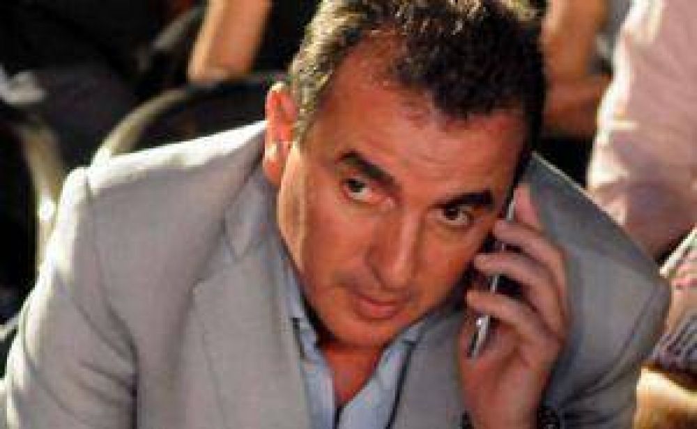 P�rez estrena en la Fiesta su canal de TV propio
