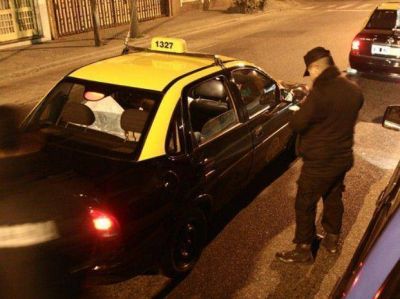 Vuelven los corredores seguros para taxis tras una ola de robos