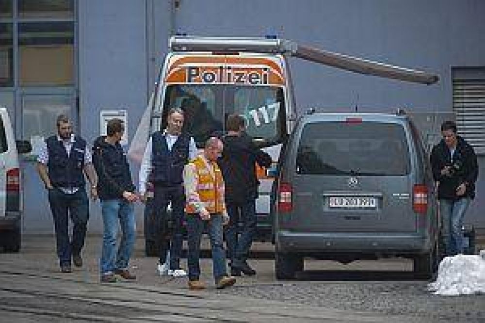 Conmoci�n en Suiza: trabajador mat� a dos compa�eros, hiri� a siete y se suicid�