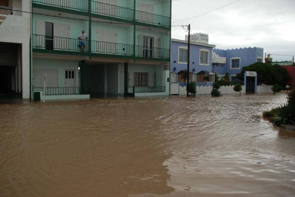 Evacuados por temporal en Las Grutas