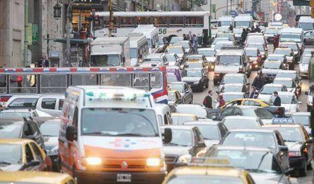 "Cada vez hay m�s congesti�n de autos"