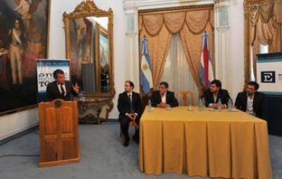 Dijo Urribarri que en Entre R�os hay �muy buen equipo�