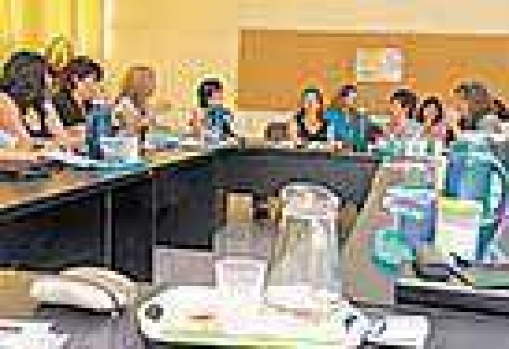 Primera reuni�n de la paritaria docente