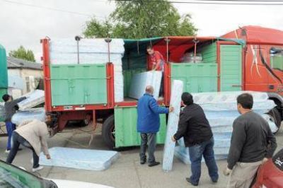 El municipio y naci�n asisten socialmente a damnificados