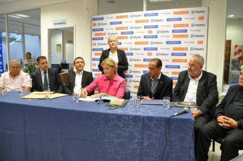 Convenios en materia de educaci�n, transporte, e industria automotor