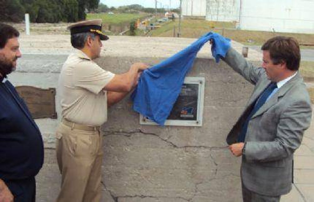 El Puerto marplatense conmemor� el Centenario de su piedra fundamental