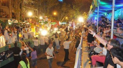 La V�a Blanca enciende esta noche la Gran Fiesta