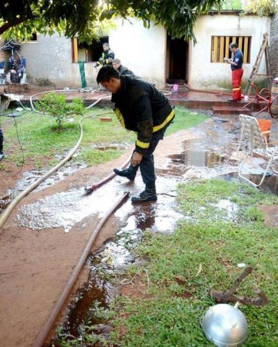Menores prendieron fuego su casa cuando jugaban con un encendedor
