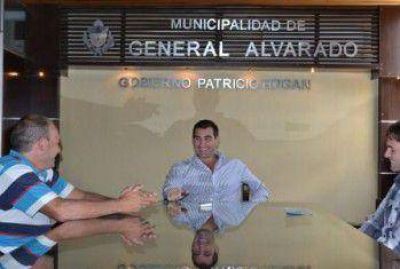 Hogan entreg� subsidio a Club de Otamendi