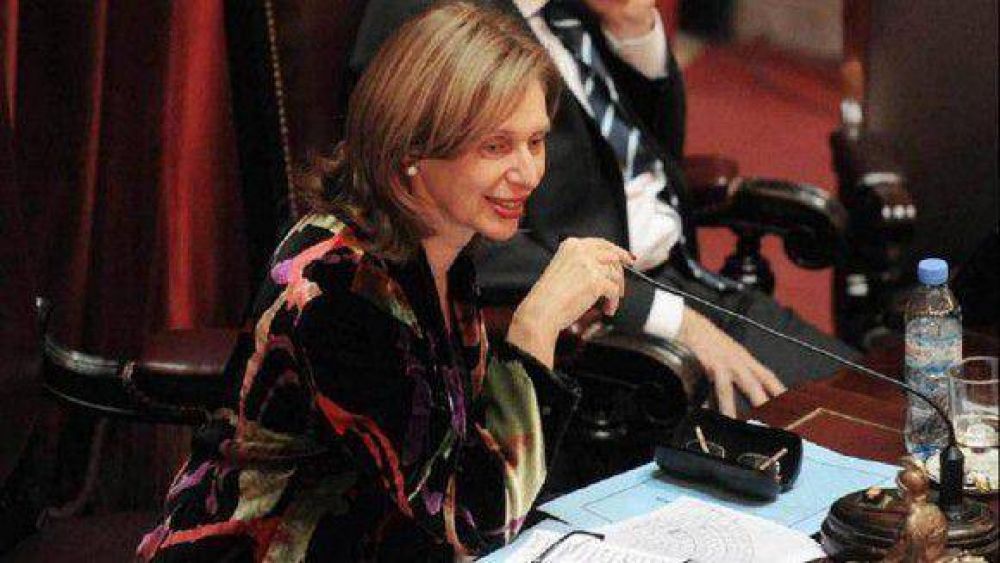 Reeligieron a Rojk�s de Alperovich como presidenta provisional del Senado