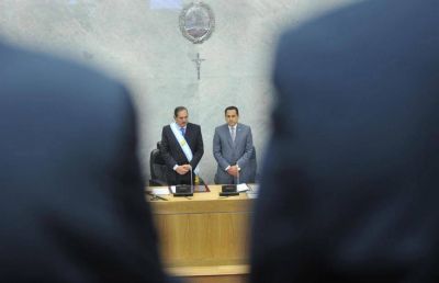Alperovich va a la Legislatura a destacar los indicadores sociales de su gesti�n