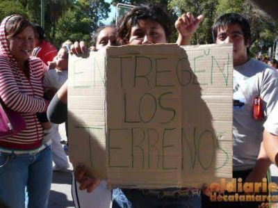 �Hace m�s de un a�o que estamos sin soluci�n�