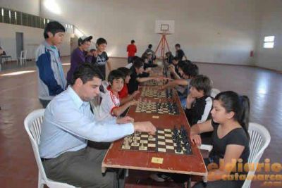 Regresan las actividades en los Polideportivos de Capital
