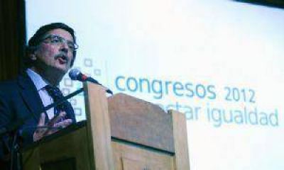 Sileoni lleg� el 12 de marzo a esta ciudad