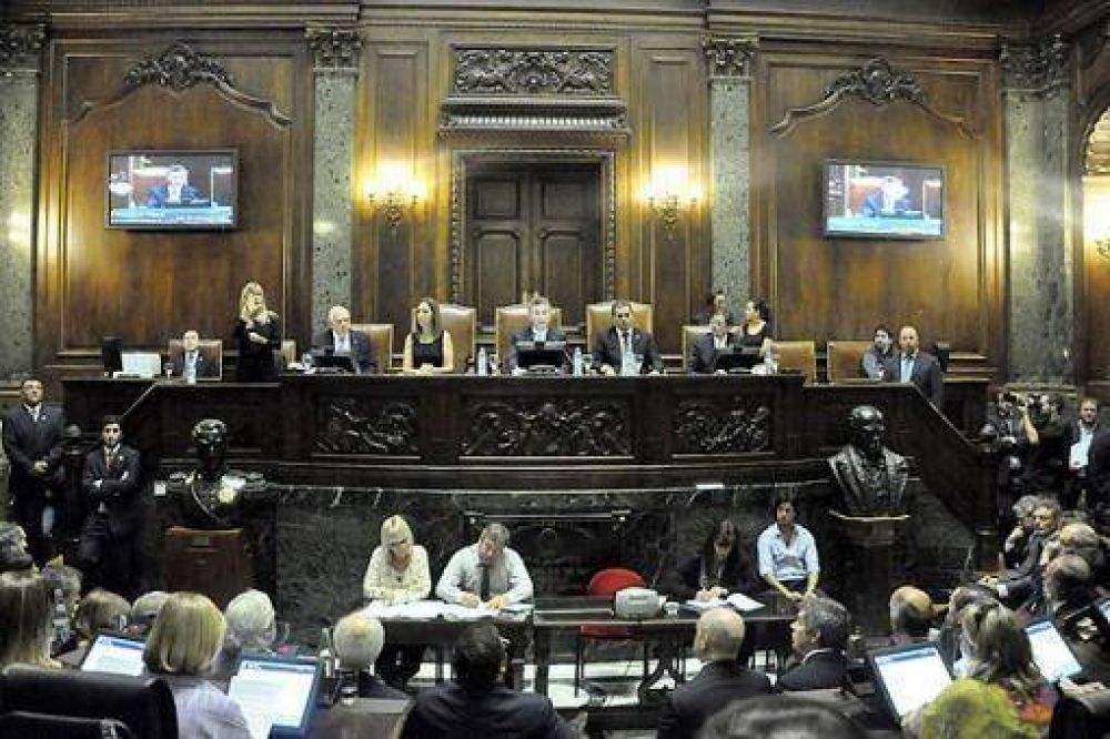 Mauricio Macri defendi� su gesti�n, justific� el tarifazo del subte y cuestion� la gesti�n de Scioli
