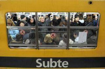La audiencia p�blica deliber� hasta las 17 y pas� a cuarto intermedio