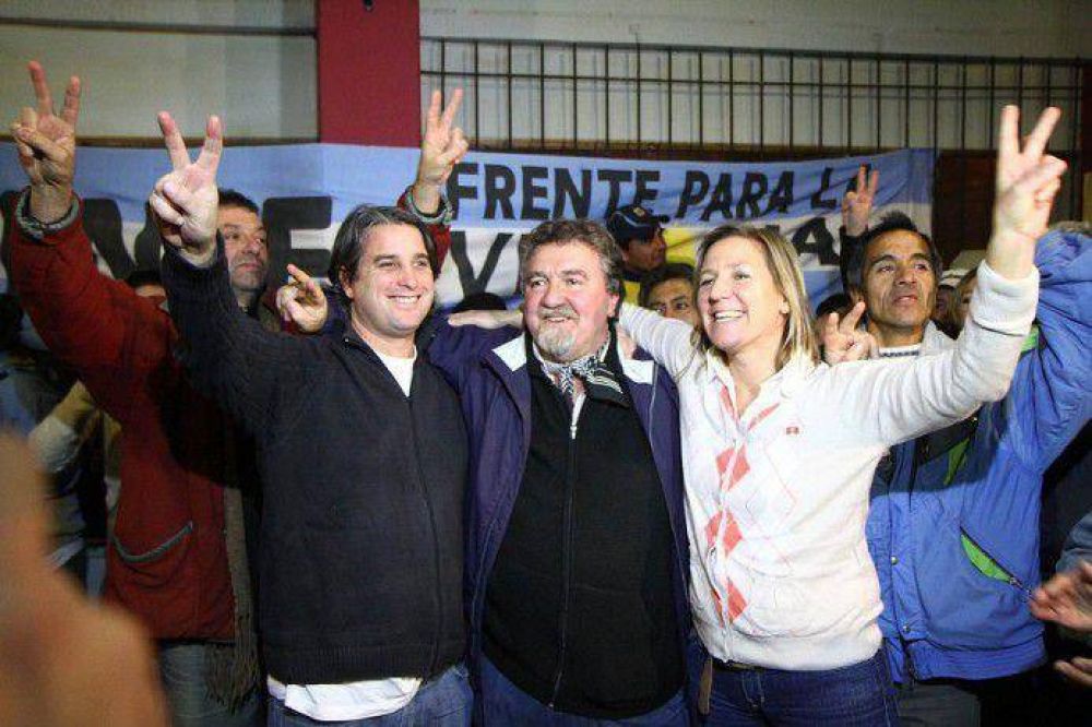 Ahora el goyismo recolecta firmas para revocar a concejales
