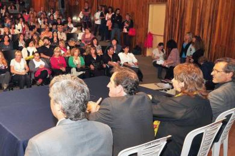 Educaci�n: Tomaron sus cargos 133 vicedirectores de toda la provincia
