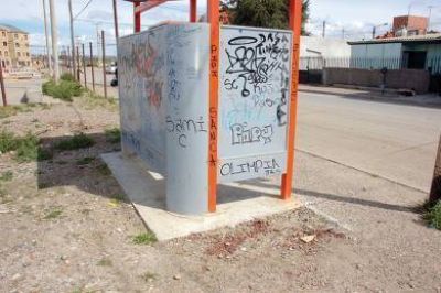 Un adolescente de 13 a�os muere apu�alado