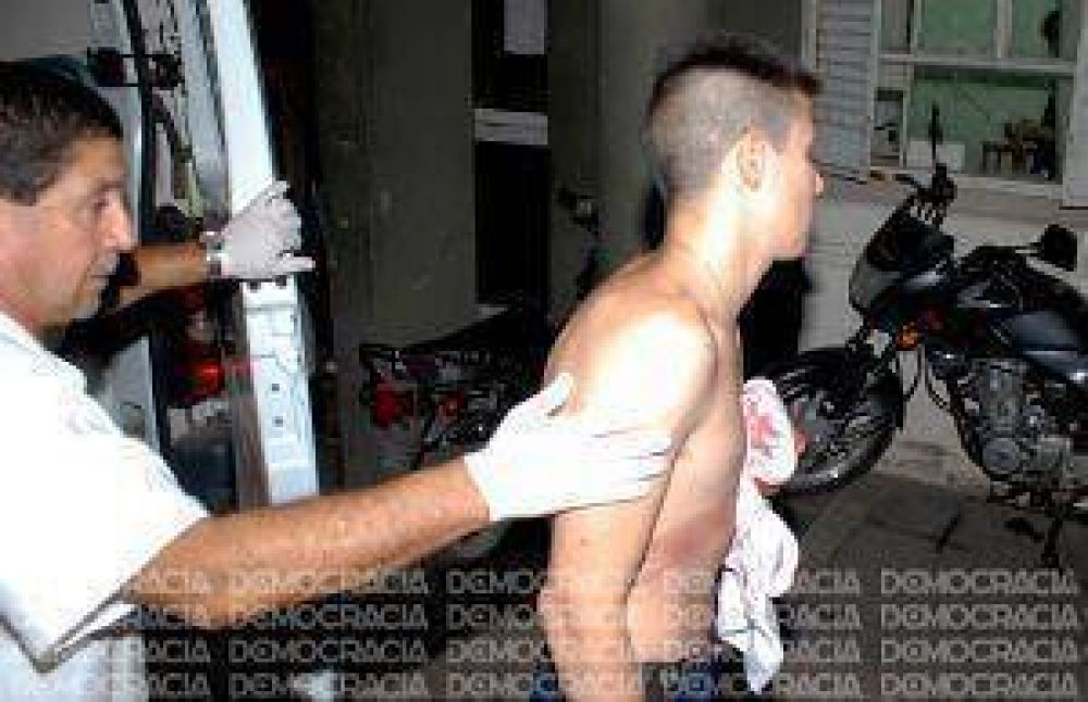Atrapan al joven que apu�al� a dos menores