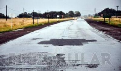 Bachearon un tramo de la ruta 51