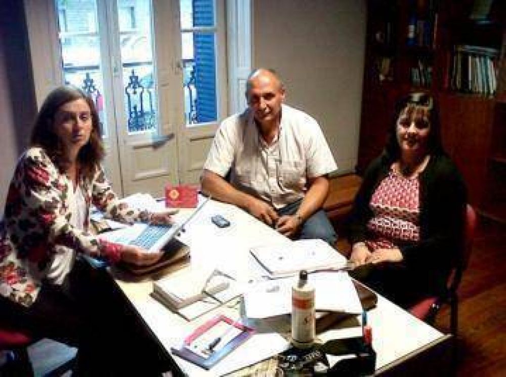 Reuni�n en Cultura por las asistencias t�cnicas en las localidades