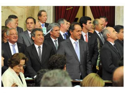 �Estamos en las mejores manos�, dijo Urribarri luego de escuchar a Cristina