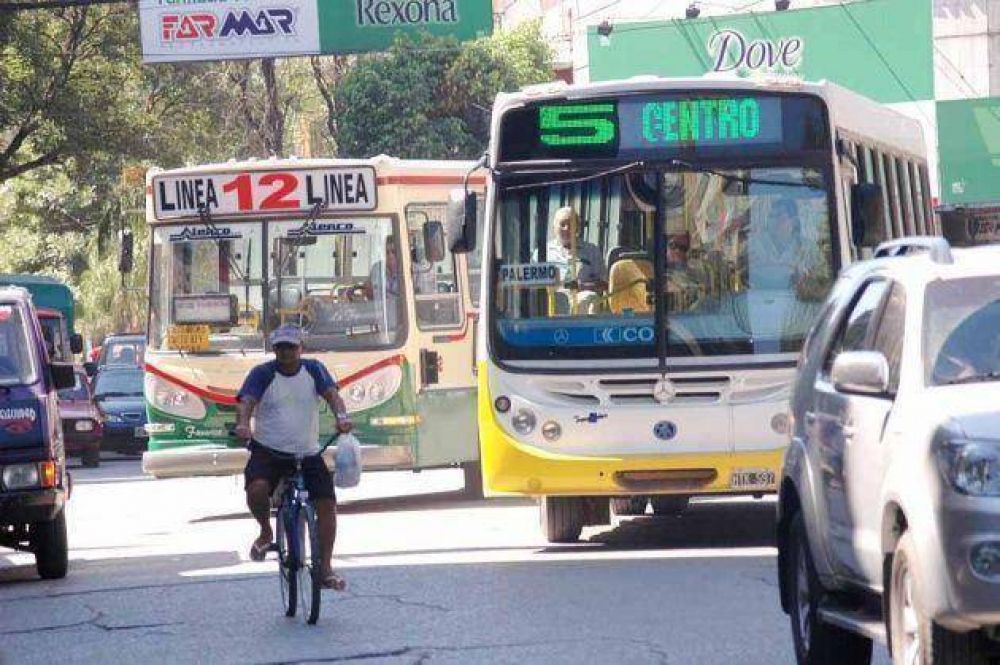 Presentaron nuevo sistema de cobro y expendio de boletos en el transporte público de pasajeros Presentaron nuevo sistema de cobro y expendio de boletos en el transporte público de pasajeros