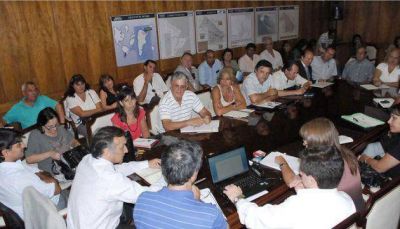 Salarios docentes: el gobierno y sindicatos discuten la propuesta salarial y volver�n a reunirse el martes