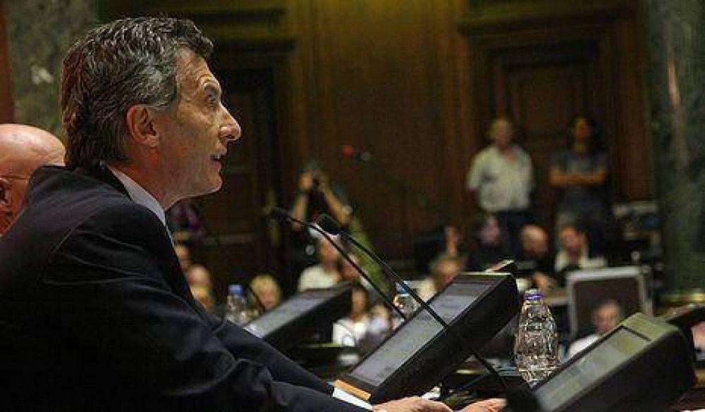 Macri invit� a Cristina a la reapertura de la l�nea A