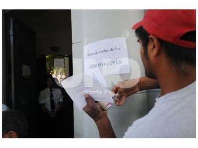 En la costa realizan una volanteada para sumar vecinos al reclamo a la EPE