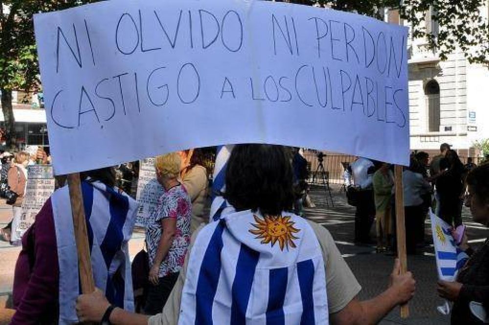 Organismos de derechos humanos de Argentina y Per� cuestionaron el freno a los juicios en Uruguay