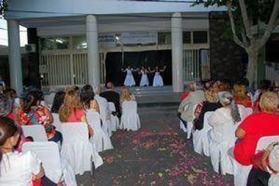 Distinguir�n a las mujeres en su d�a