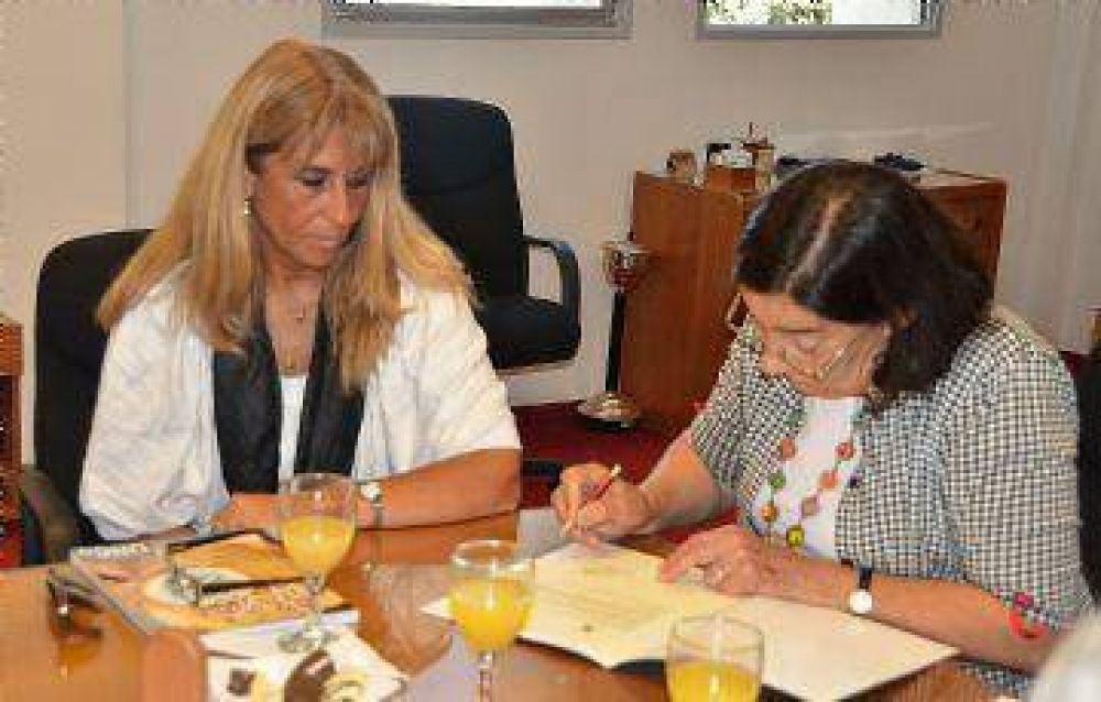 La ULP estrech� lazos con la Universidad del Comahue