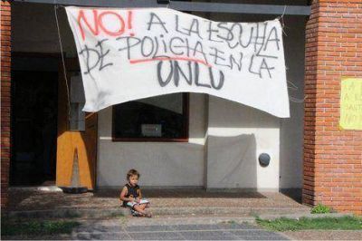 Ratifican su funcionamiento de la escuela de policias, pese a la oposici�n de varias agrupaciones