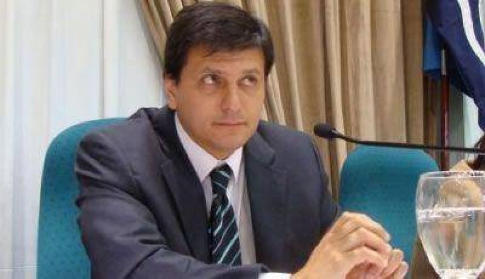 Nosotros lo que tenemos que hacer es pedirle disculpas a la ciudadan�a de Santa Cruz por haber llevado como candidato a Peralta