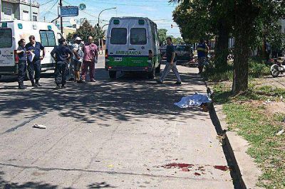 Muri� un motociclista de 19 a�os en un choque