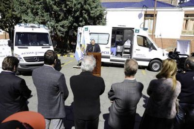 Entrega de ambulancias