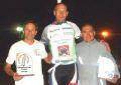 Ciclismo en 9 de Julio: Jorge Bustamante, subcampe�n en el nocturno	 	 	 