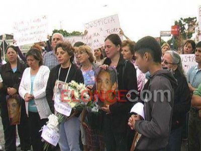 Movilizaci�n en Avenida de las Am�ricas: �Justicia, eso es lo �nico que quiero�, dijo la mam� de joven fallecida 