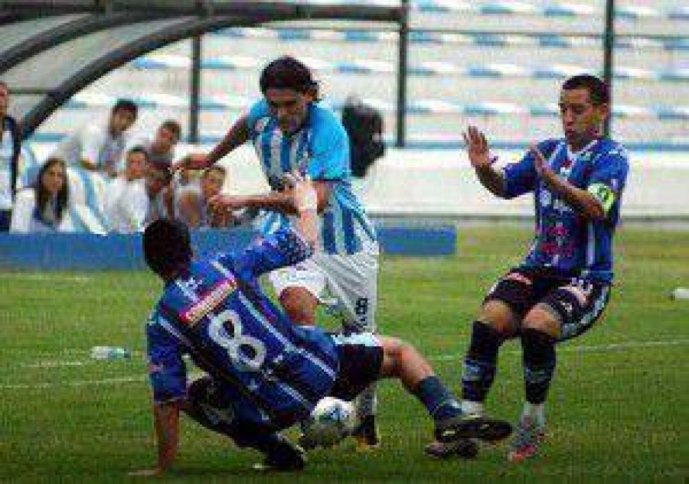 En un partido para el bostezo, de local �El Lobo� empata con Atl�tico de Tucum�n