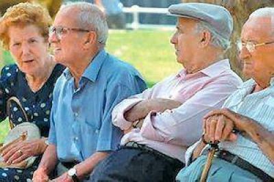 Intensos trabajos para la concientizaci�n de los derechos de los abuelos