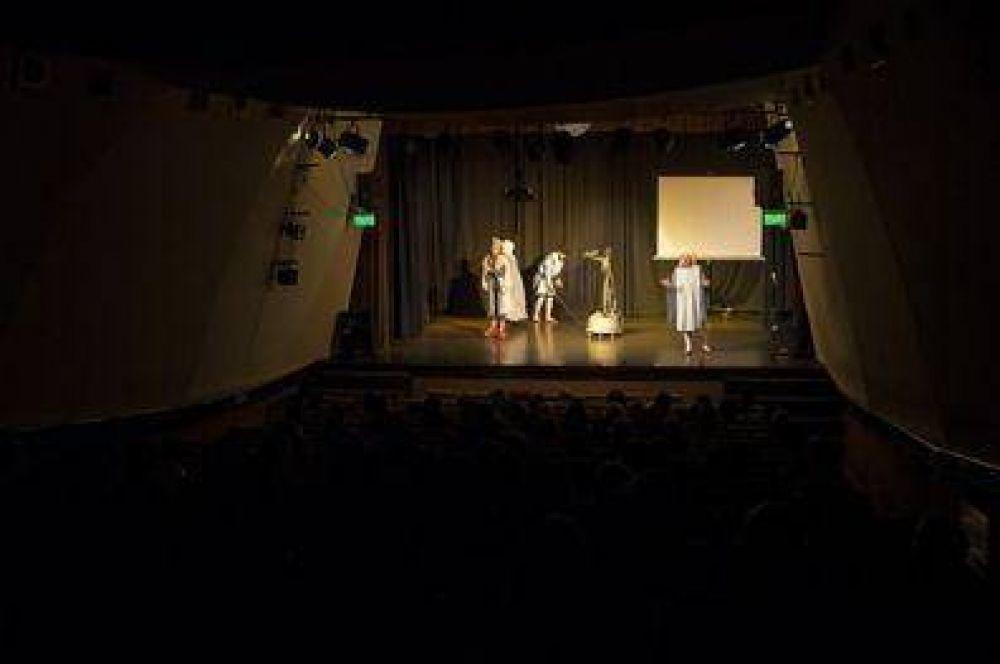 Un teatro hist�rico vuelve al ruedo