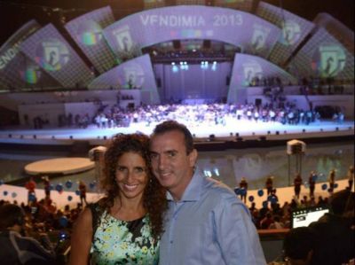 El gobernador lleg� temprano al Teatro Griego para vivir la Fiesta